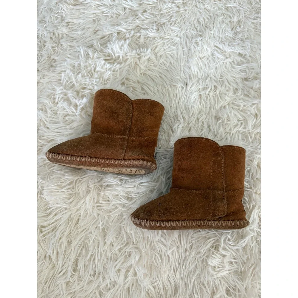 UGG Australia Brown Suede Leather Sheepskin Lined‎ Baby Infant 4/5 Boots Shoes